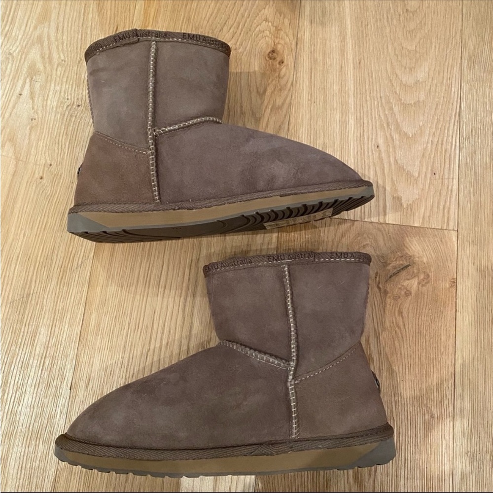 Emu Australia Stinger Lo Water Resistant Sheepskin  Ugg Style Boot Size